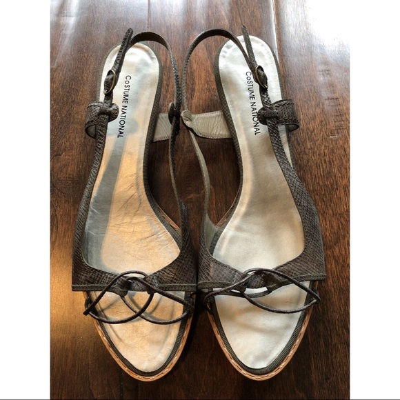 kitten heel slingback sandals